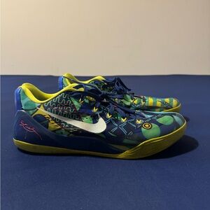 Kobe ‘Brazil’ Basketball Shoes
Size 12